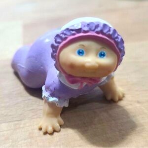 Vintage Cabbage Patch Kids PVC Baby Girl Pajamas Crawling Mini Figure 1985